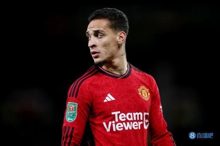 经纪人:安东尼为找回状态做了很多努力,滕哈赫的支持非常重要_腾讯