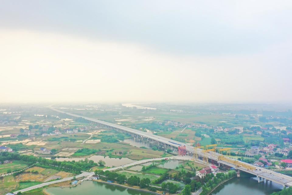 益常高速扩容项目又一座特大桥全幅贯通