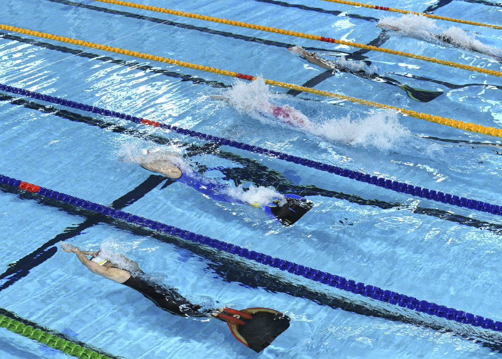 游泳——学青会蹼泳比赛开赛