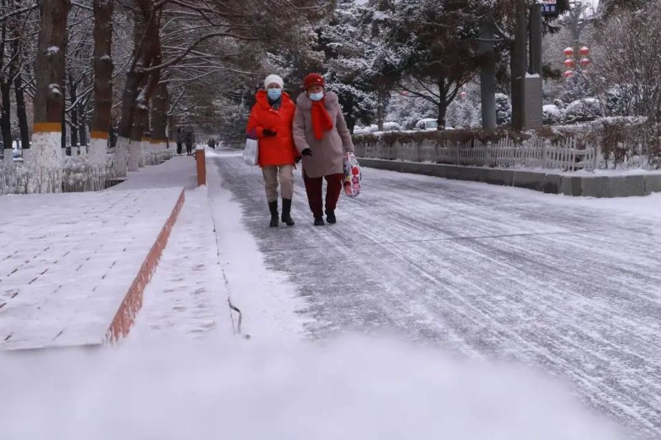 新疆奎屯雪景图片图片