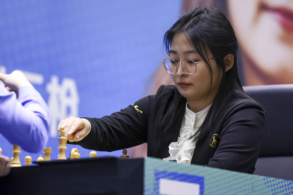 国象棋后战首回合战平居文君和雷挺婕均表示要向丁立人学习