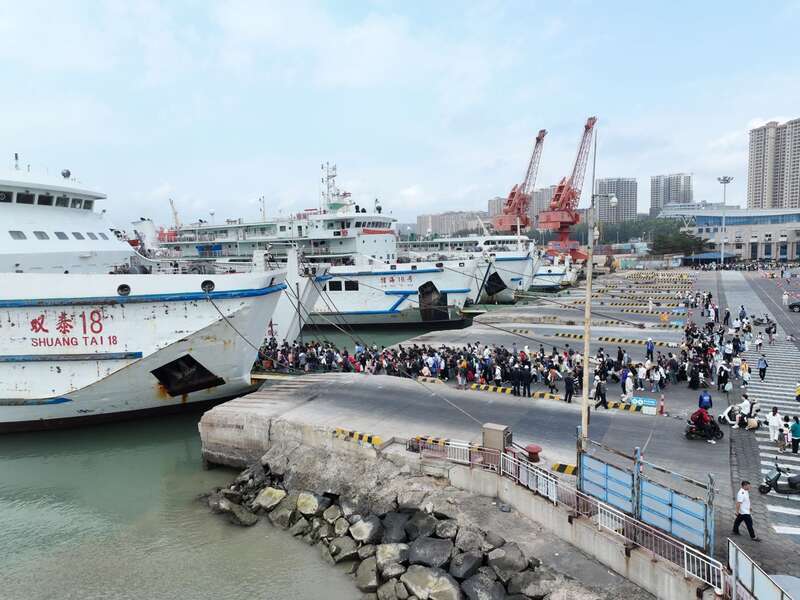 琼州海峡迎来返程最高峰