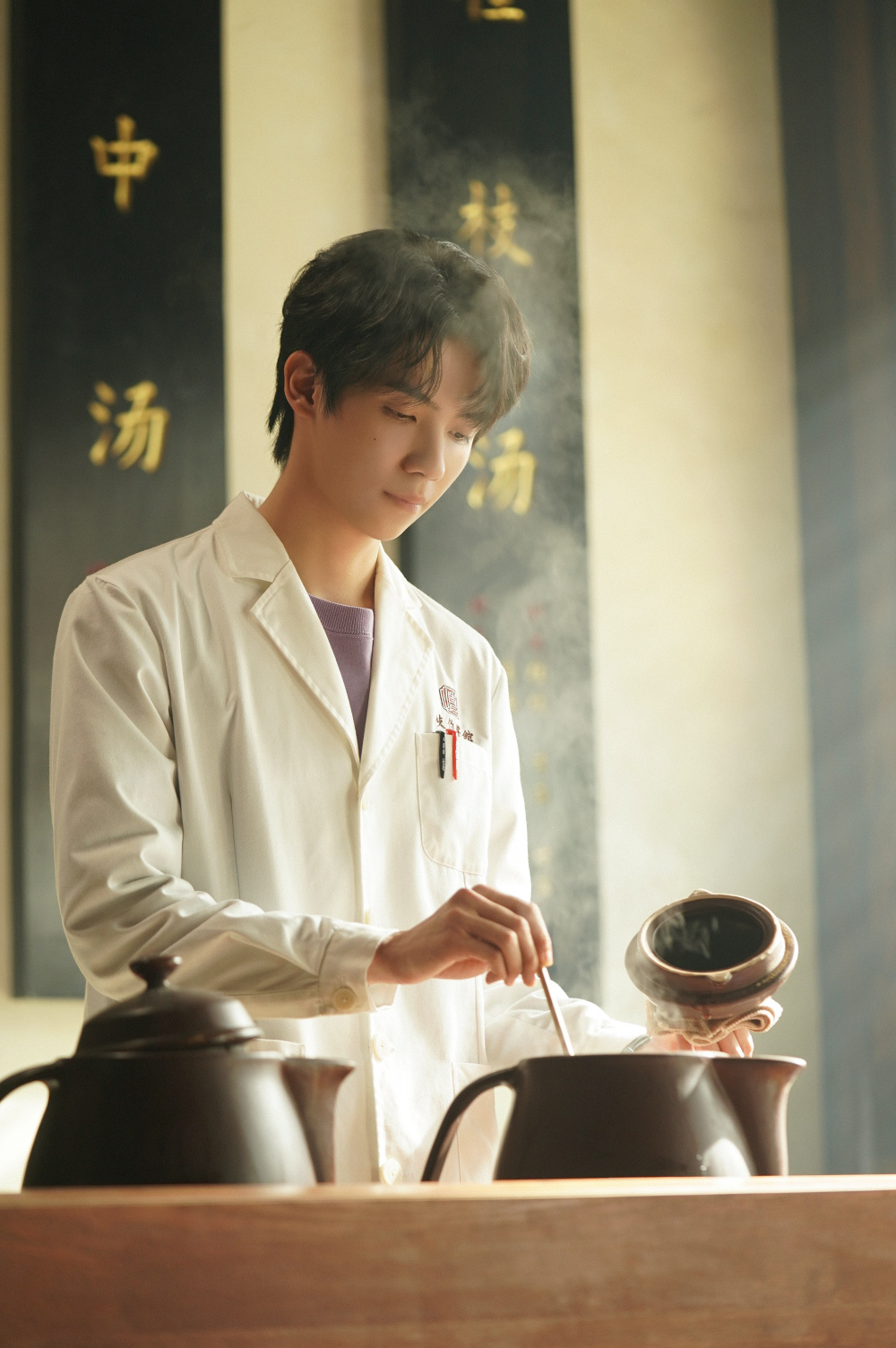 张华丨跨越圈层还是圈地自萌?