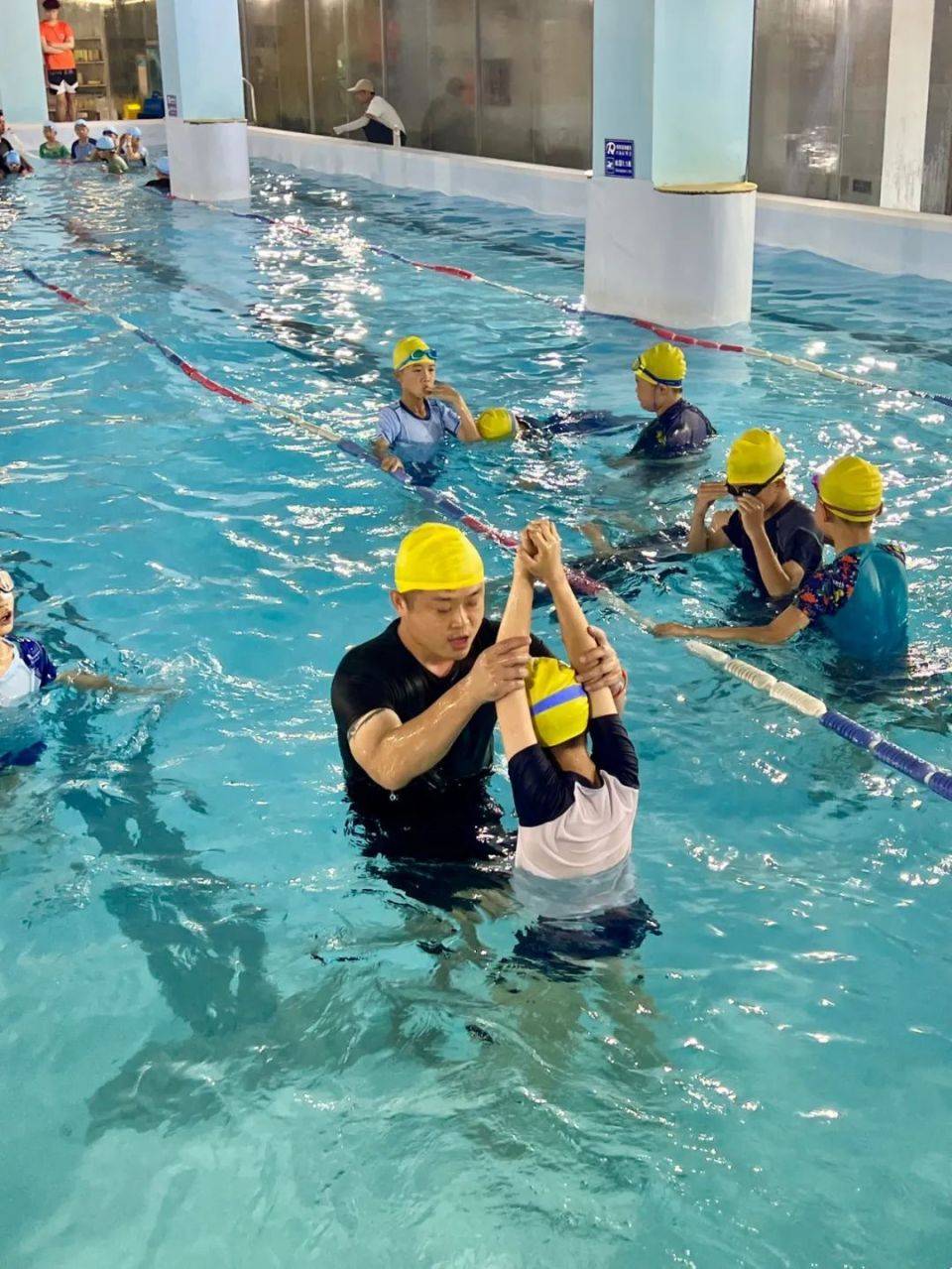 游泳进校园 | "游"进校园 "泳"动课堂——孝感高新区城际小学五年级