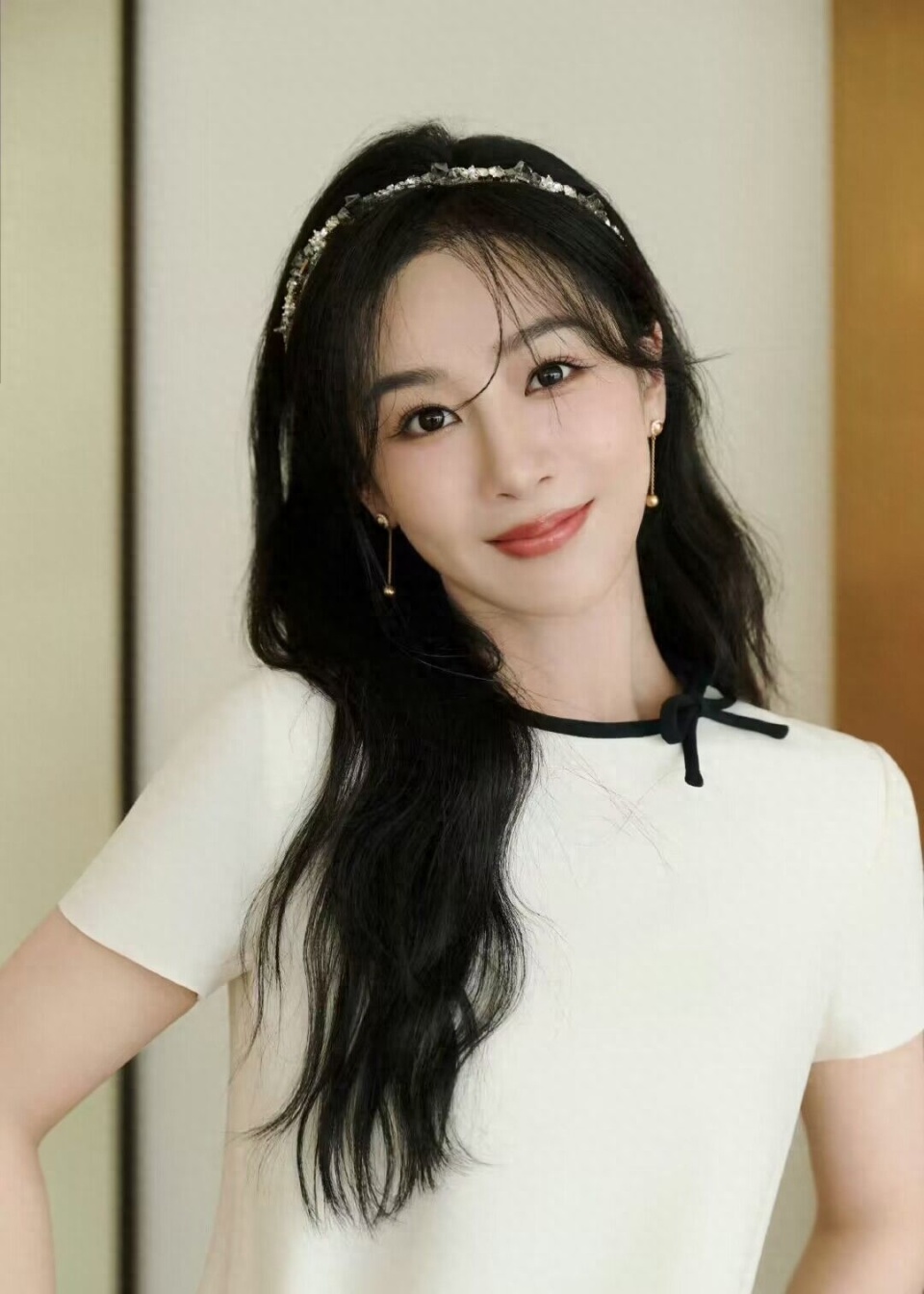 杨紫加盟新综艺,看清其他三位女嘉宾,节目收视稳妥了_腾讯新闻