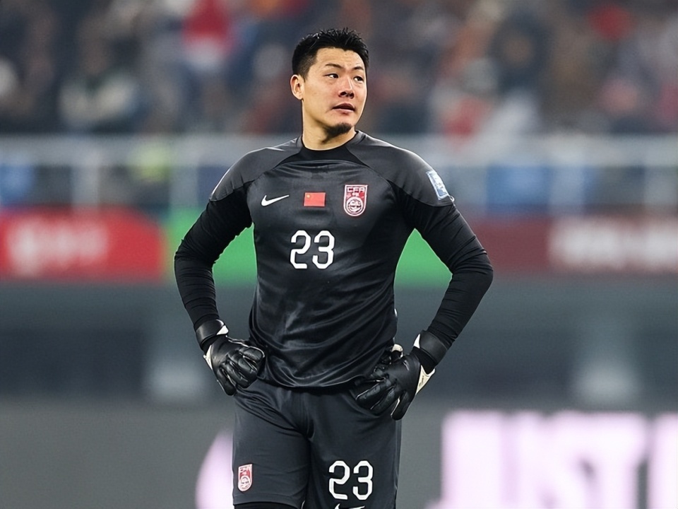 国足大胜新加坡评分武磊91分独一档王大雷有望坐稳主力