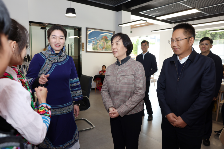 杨宁到楚雄州调研指导基层统战工作_腾讯新闻