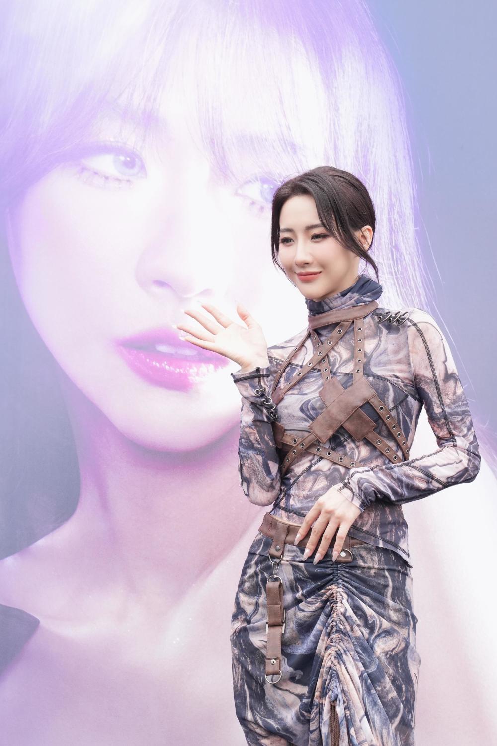 菊梓乔520香港开唱答谢粉丝的爱