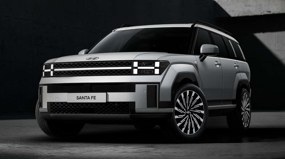 2024款现代"新胜达"官宣,豪华感媲美迈巴赫,卖多钱合适?