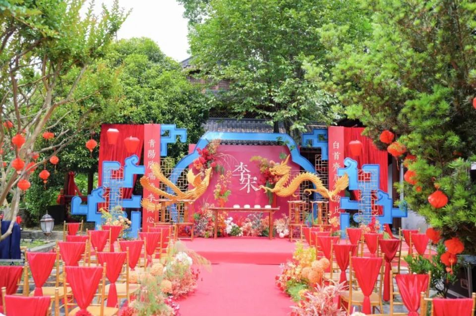 婚礼布置到典礼仪式再到婚宴细节尽显传统国风之美将中式婚礼才有的