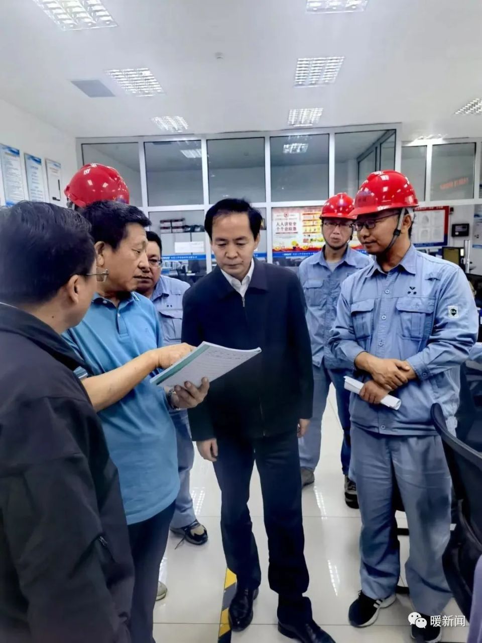 杜汇良采取"四不两直"方式到杭锦旗检查危化企业安全生产工作