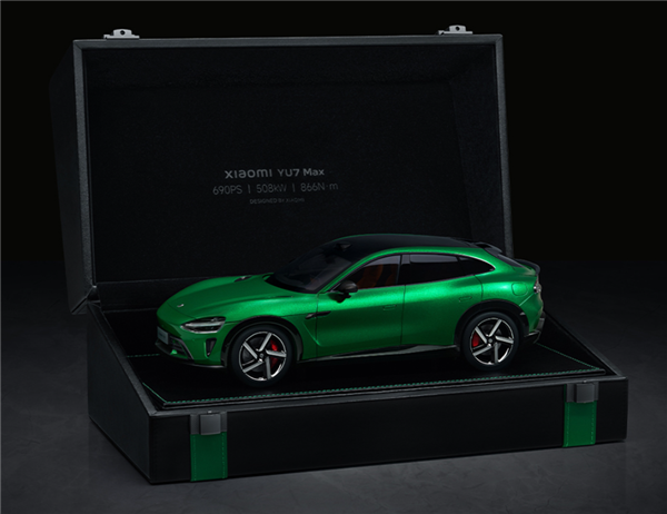 新品 xiaomi yu7 1:18 自動車合金モデル シルバー 新品 xiaomi yu7 1:18 自動車合金モデル シルバー