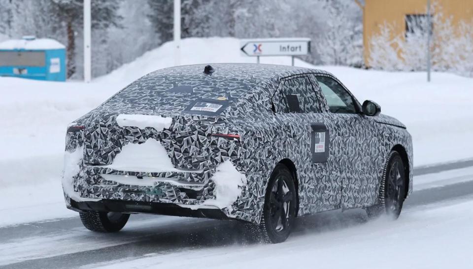 ds品牌2025年要出新车 取代ds 9的新跨界纯电车谍照