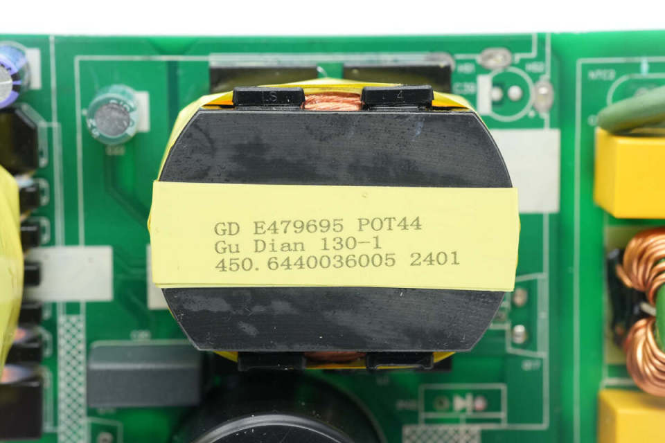 支持13串锂电池充电使用,澳莱特273w电动自行车充电器拆解_腾讯新闻