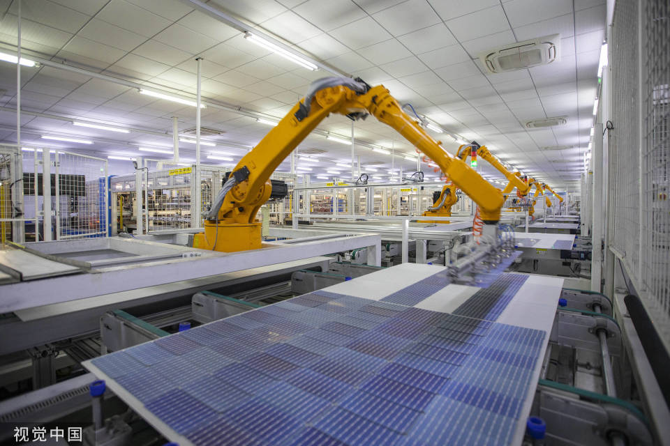 山东是经济大省,也是工业大省,推动新型工业化,提升新的生产力水平,尤