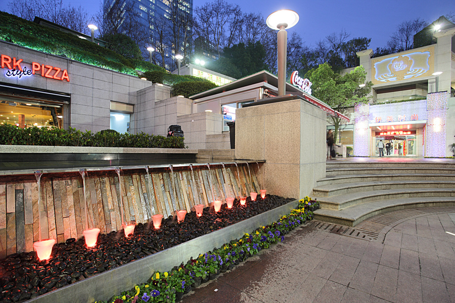 上海静安寺广场焕新启用,"八瓣妙莲,亦静亦闹",成为新的文化商业空间