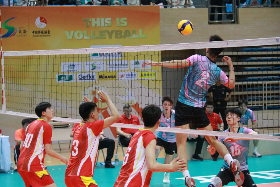 2024年全国青少年u19男子排球锦标赛在商洛鸣哨开赛