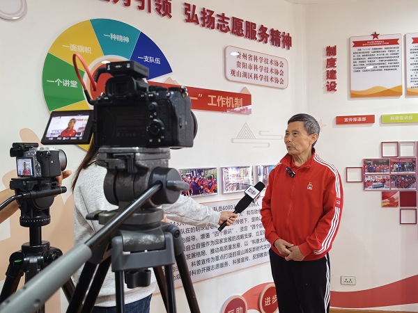 贵阳爱尔眼科医院“爱眼日”宣传教育周“关注眼健康，共享清晰视界”主题活动在明珠助老社举行(图5)