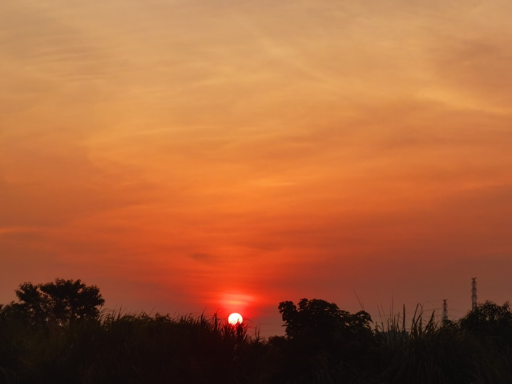 粤看粤美|火烧云渲染的天空美若油画