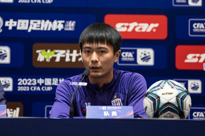 青岛日报海牛相中一名中前场国脚但未成行张威有望加盟