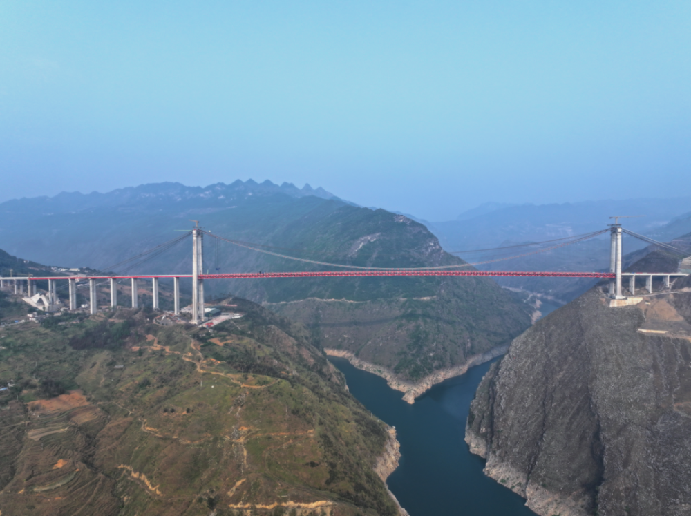 飞架牂牁江,车程1小时1分钟,首座"纯贵州造"悬索桥合龙啦!