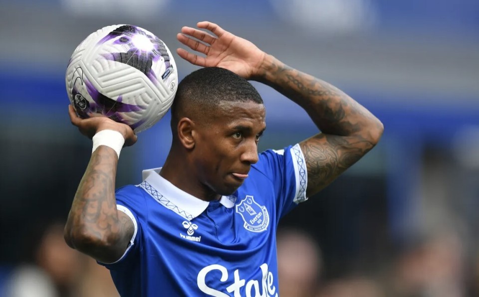 阿什利-扬在其社媒上宣布,他将作为评论员解说今夏欧洲杯