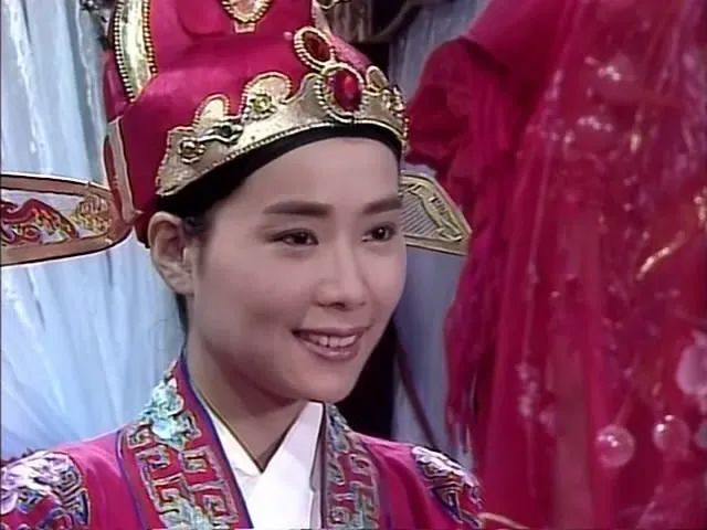 一辈子困在"许仙"里的叶童,因为衰老被再度提起_腾讯新闻