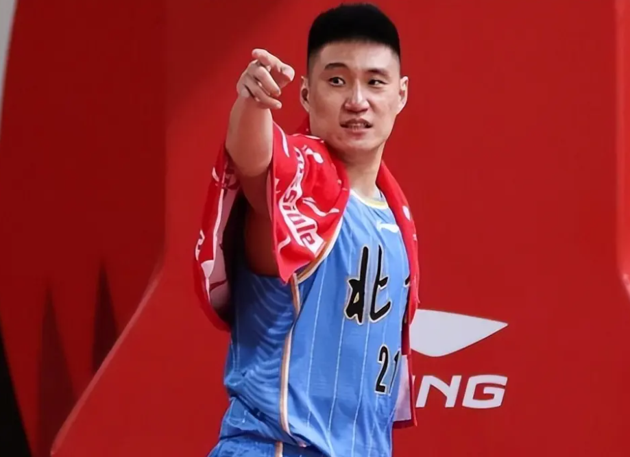 常林炮轰首钢:我明明是空间型4号位 外教却把我当蓝领干脏话