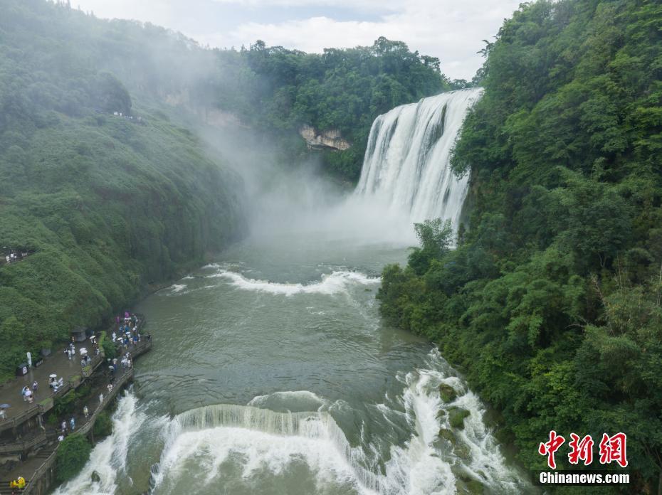 贵州黄果树瀑布进入丰水期