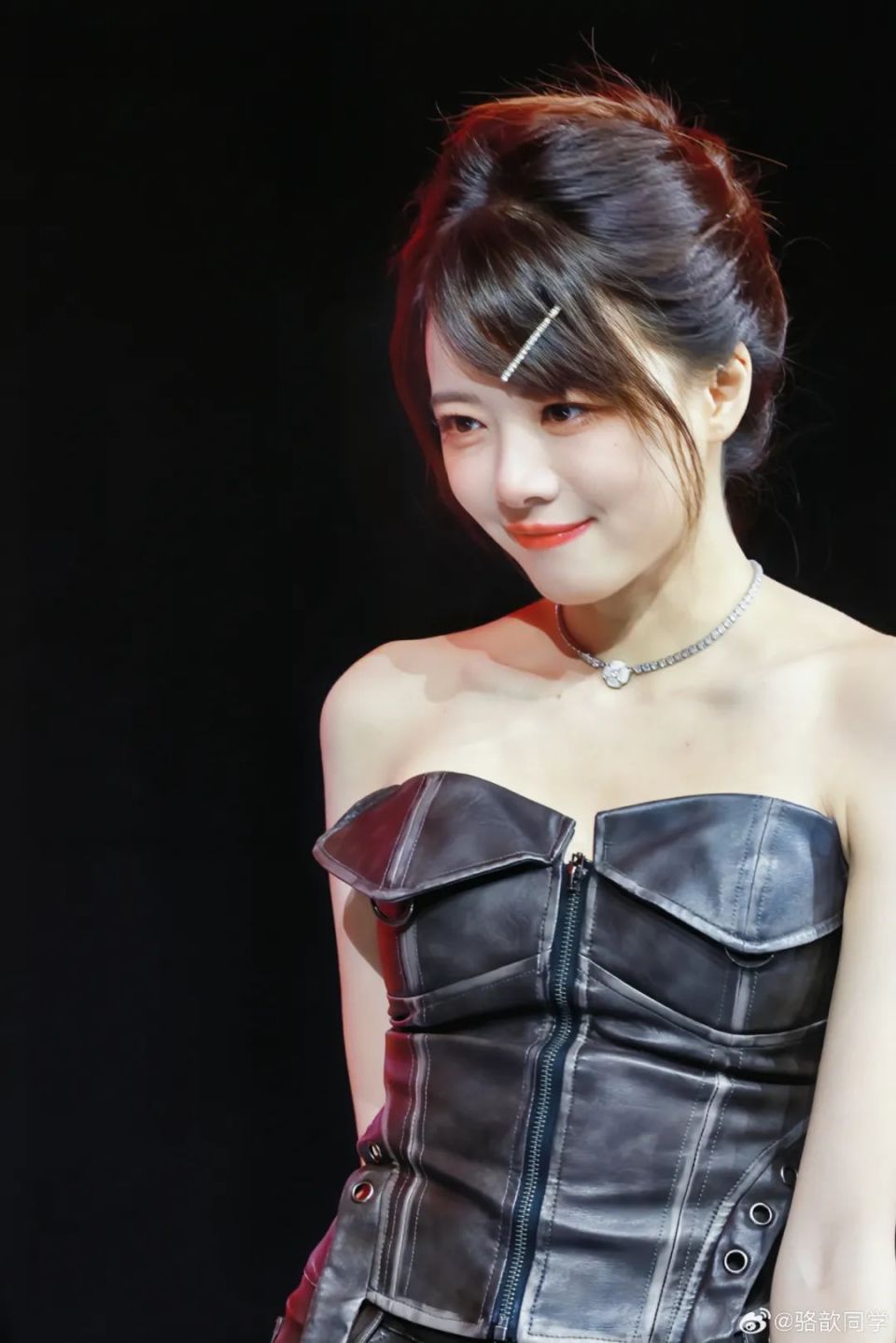 lpl老婆骆歆常规赛收官战必须摆出最帅的pose