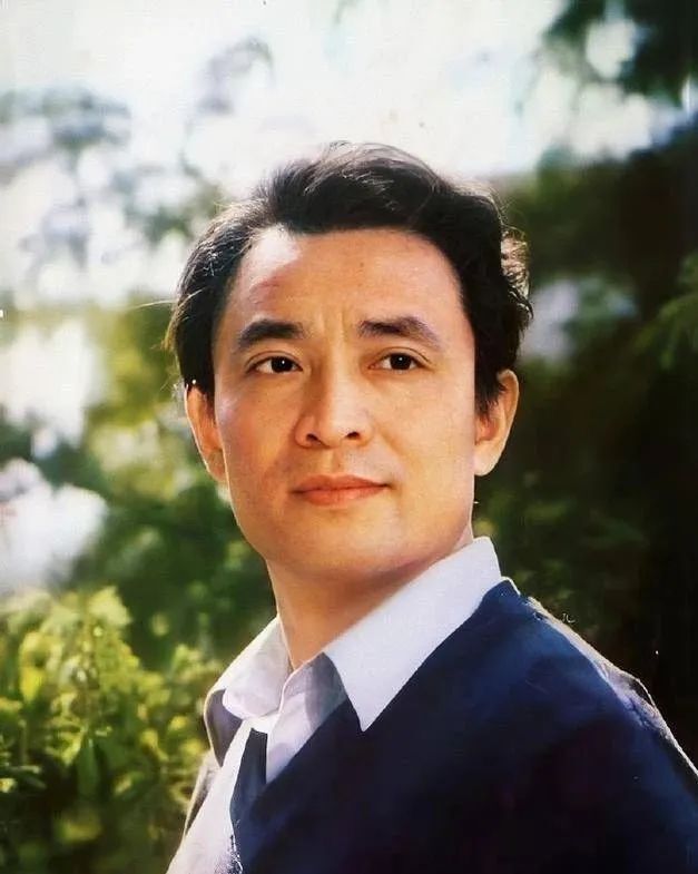 突传噩耗!著名表演艺术家逝世,出演过多部热门剧集,红极一时