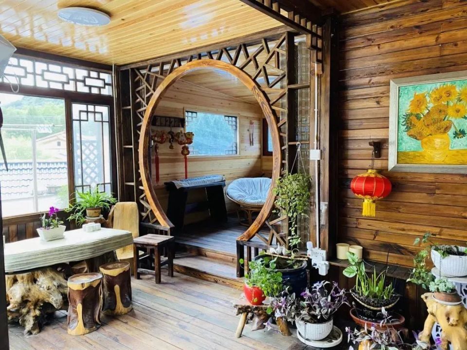 小贴士99地址:正阳晓苑民宿吉林省通化市集安市应急救援中心北侧110