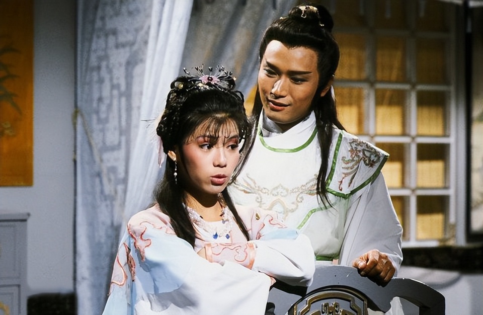 经典黄蓉翁美玲,与苗侨伟合作五部剧,一次仇敌四次恋人_腾讯新闻