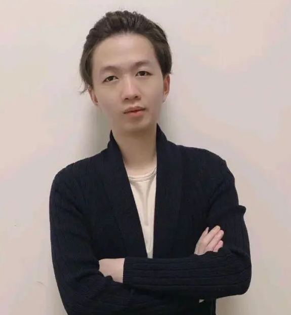 吕德华登上纽约广场让外国知道中国还有如此美男子网友排面