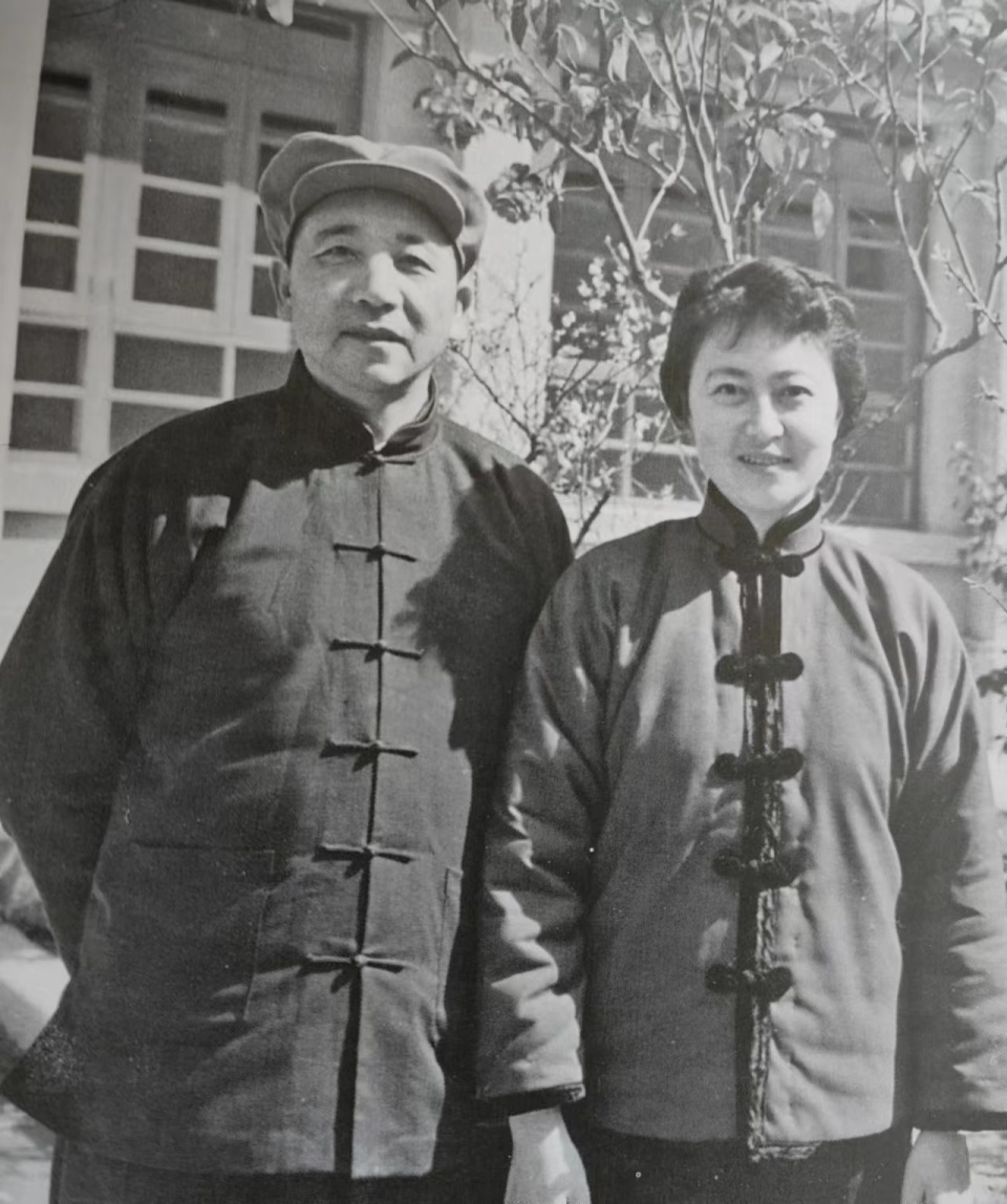 秦基伟上将夫人唐贤美逝世_腾讯新闻