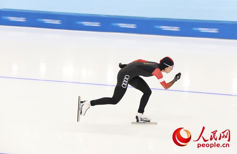 组图速度滑冰世界杯北京站开赛各国选手重返冰丝带