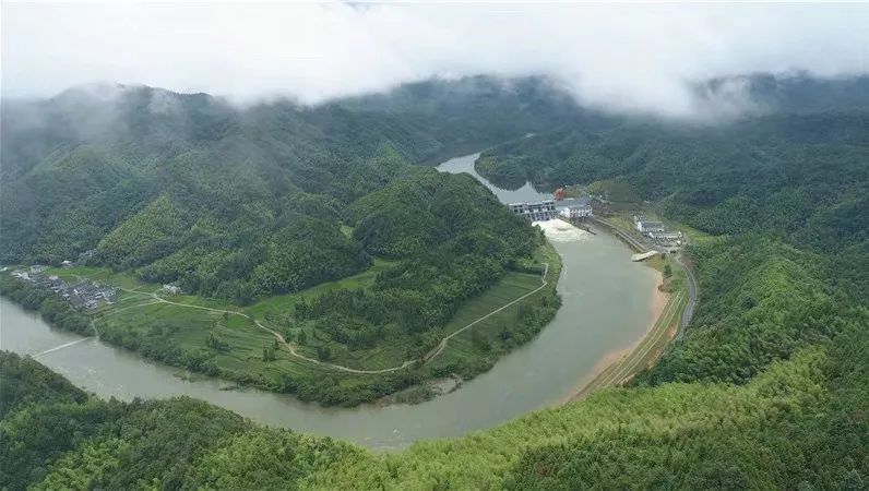 月潭水库12月23日至24日,省水利厅在黄山市主持召开安徽省月潭水库