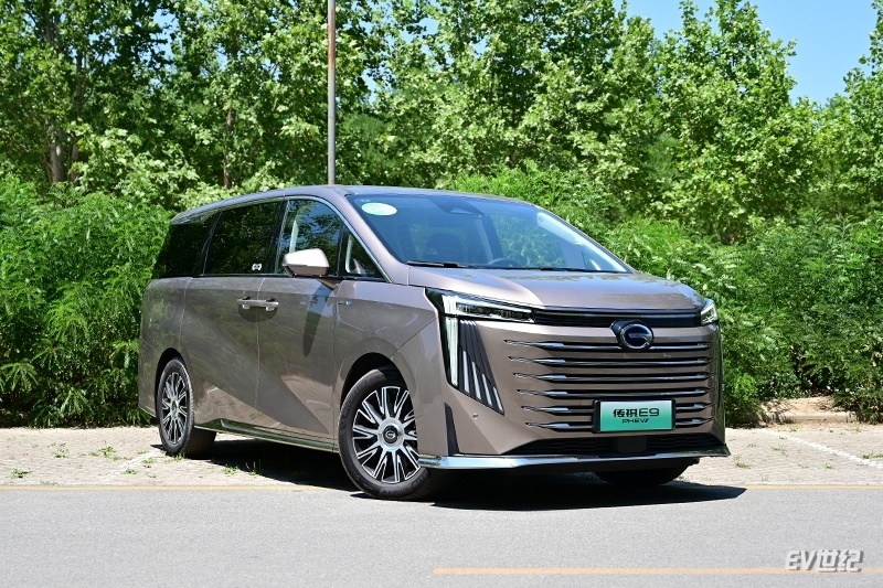 简单体验广汽传祺e9新能源mpv_腾讯新闻