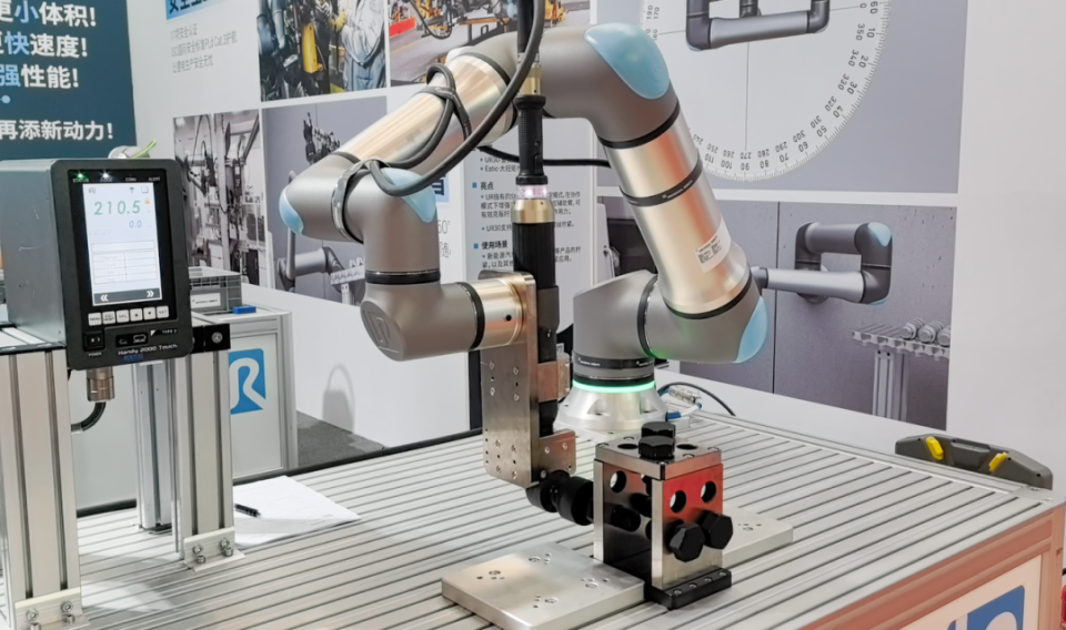 智能网联汽车周报(5月第五周) | 工信部规划1亿个