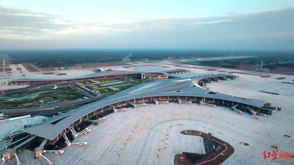 天府国际机场▲双流国际机场 (资料图 摄影 王勤)01国际货运航线不