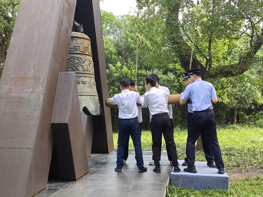 勿忘历史吾辈自强，警世钟敲响14声_腾讯新闻