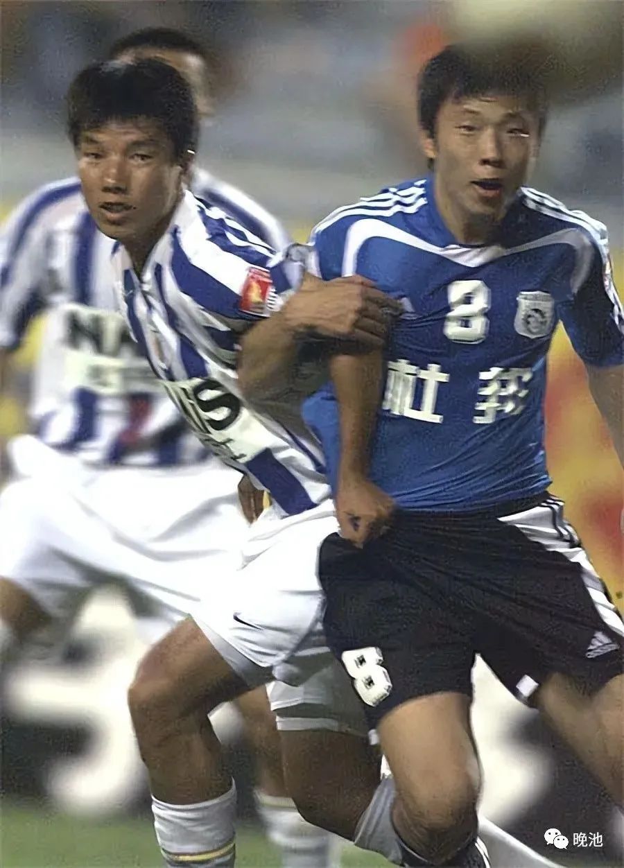 大连足球史上今天:2004年实德1-1上海国际,陆俊被喊黑哨(6月12日中超)