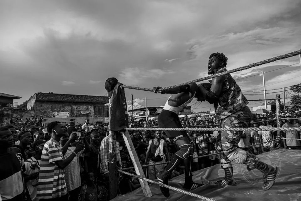 非专业组 | 2023年布达佩斯国际摄影奖(社论类)金奖作品(下)_腾讯新闻