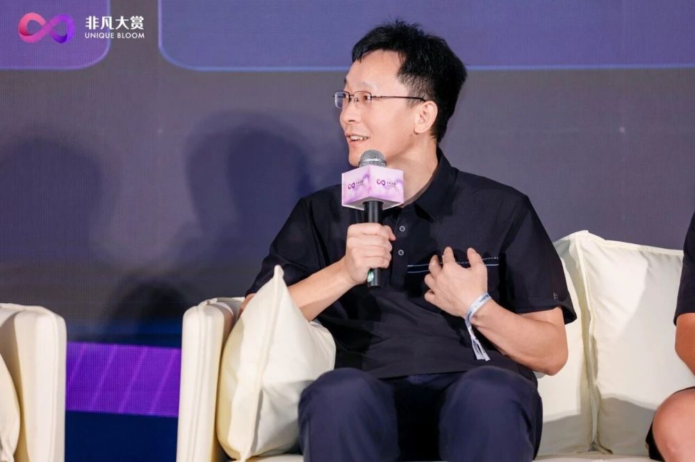 从POC到生产环境：企业AI落地究竟卡在哪里？ · 原文图片 1