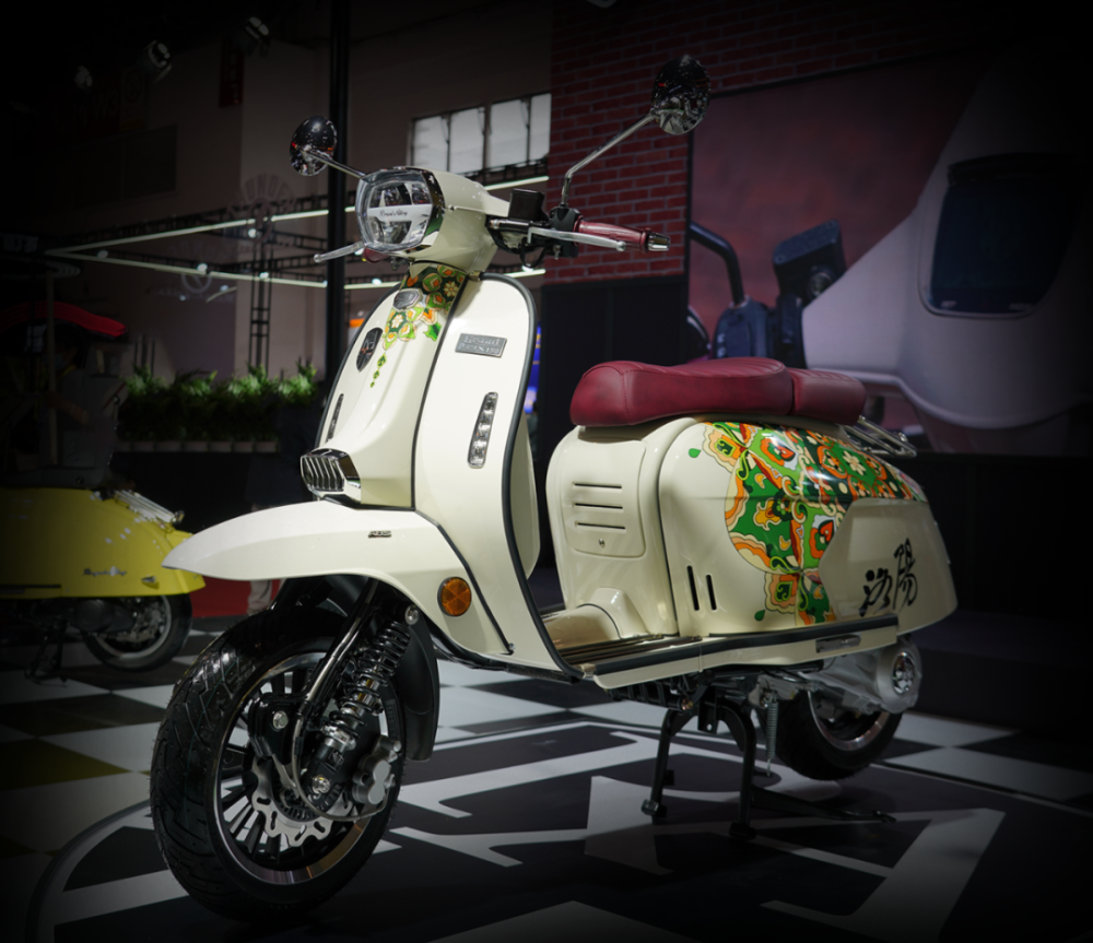 金属朋克风踏板royalalloy北京摩展发布多款新车