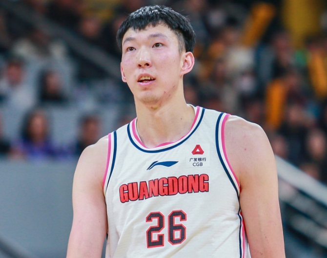 周琦现身北京与首钢第一负责人张云松会面 已完成签约