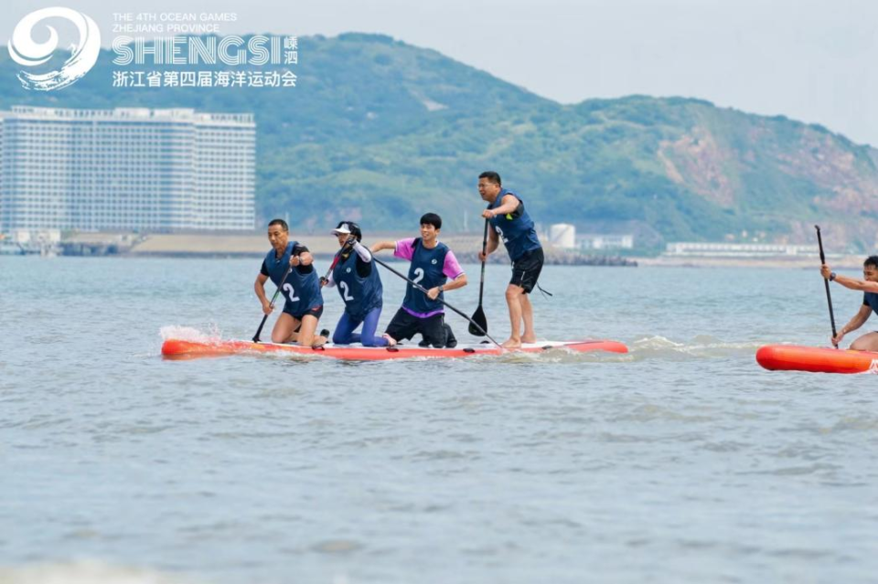 13力压群芳获得冠军,市区组女子6公里长距离海划我队何银莲0:53:46.