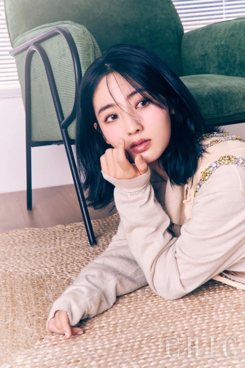 邢菲 | 登《小资chic》六月刊封面