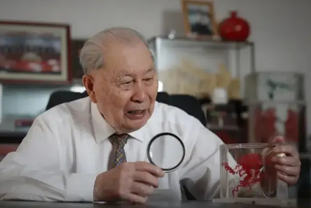 大器晚成的解剖巨匠！60当教授，72获选院士，80参与载人航天工程_腾讯新闻