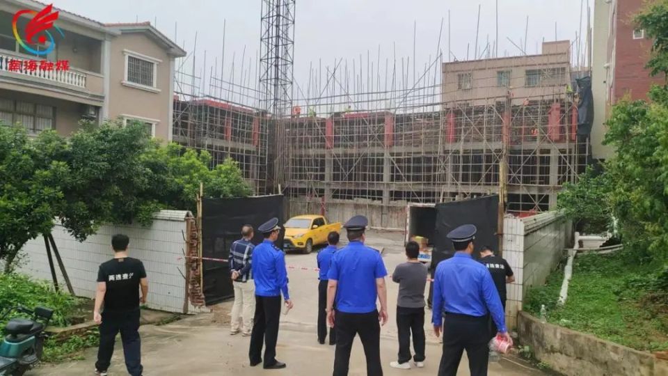 铁腕整治!狮山依法拆违超80宗,面积超8000平方米_腾讯新闻